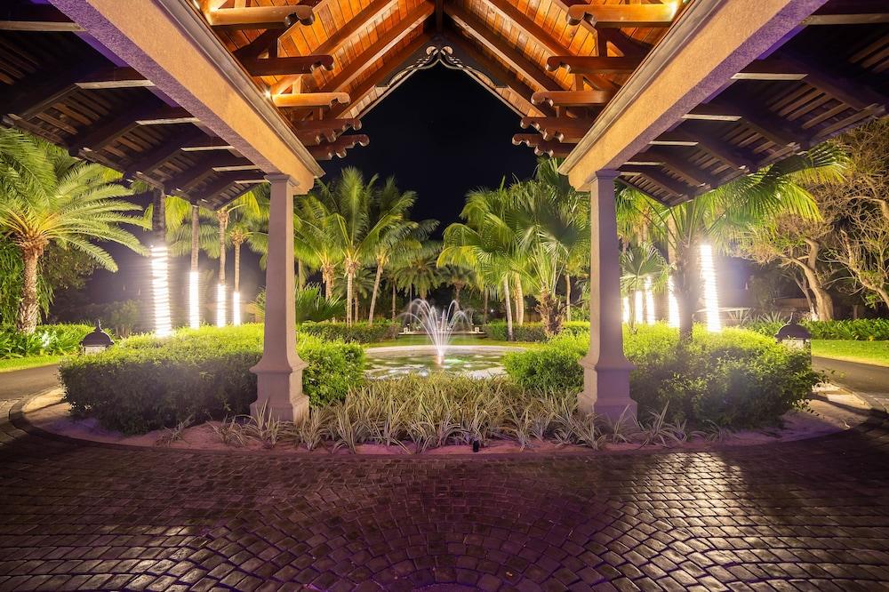 Maradiva Villas Resort & Spa in FLIC-EN-FLAC, Mauritius