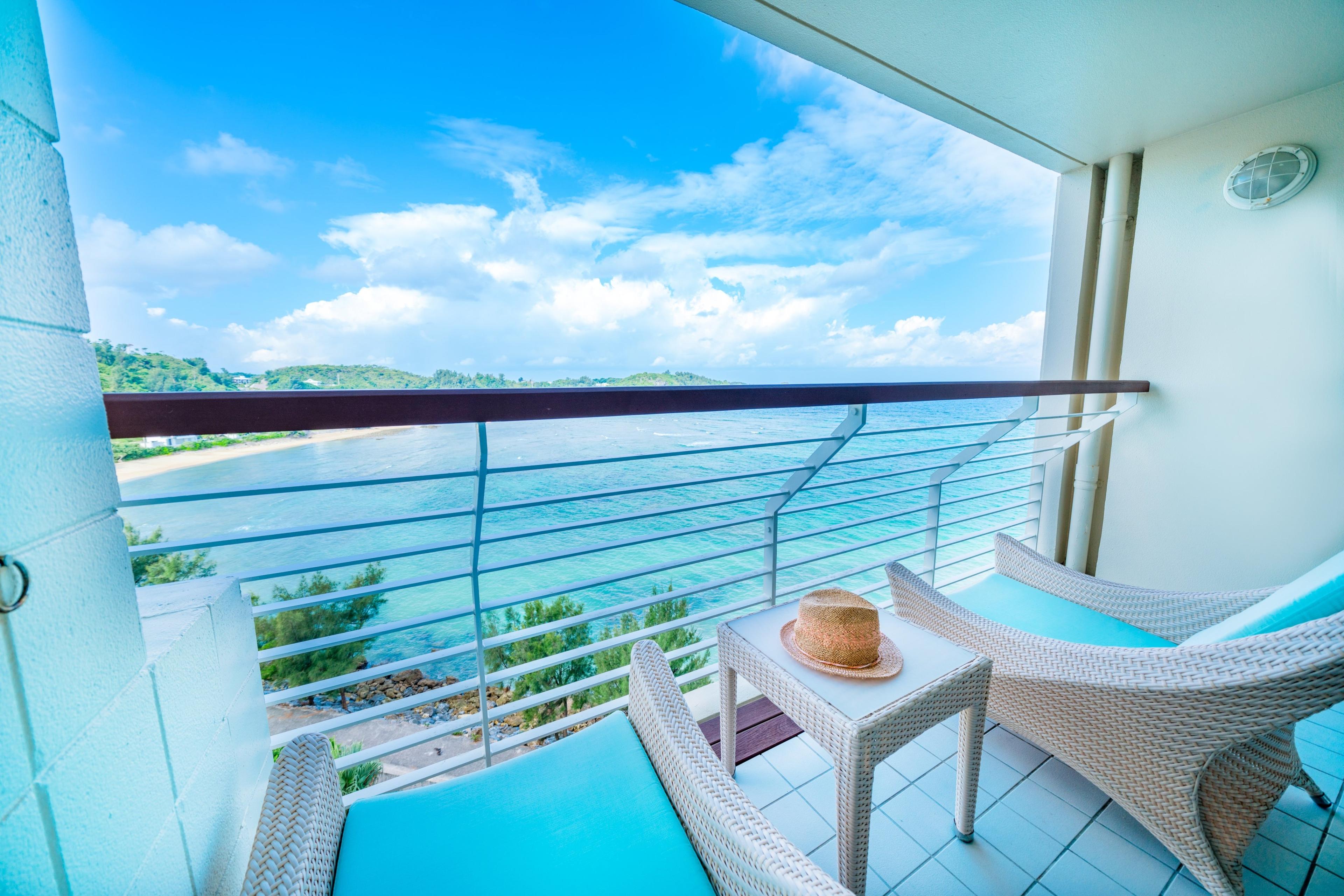 A splendid ocean view is a perfect complement to your relaxing times.