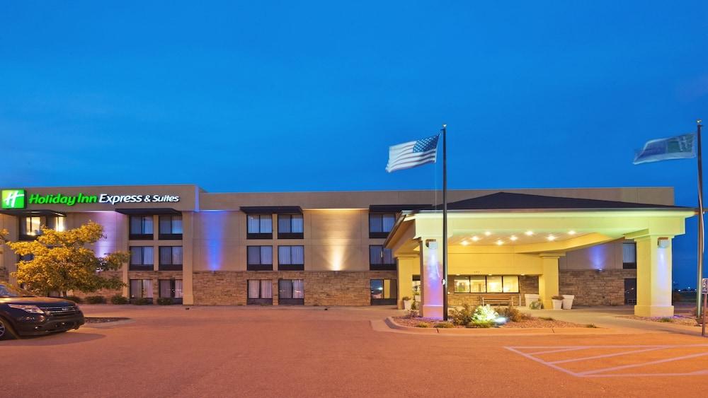 Holiday Inn Express Hotel &amp; Suites Colby