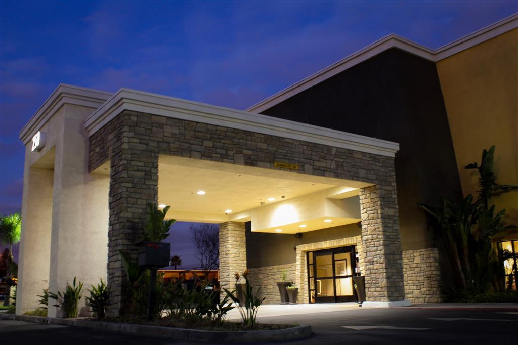 Best Western Plus Arrowhead in Colton, United States Of America
