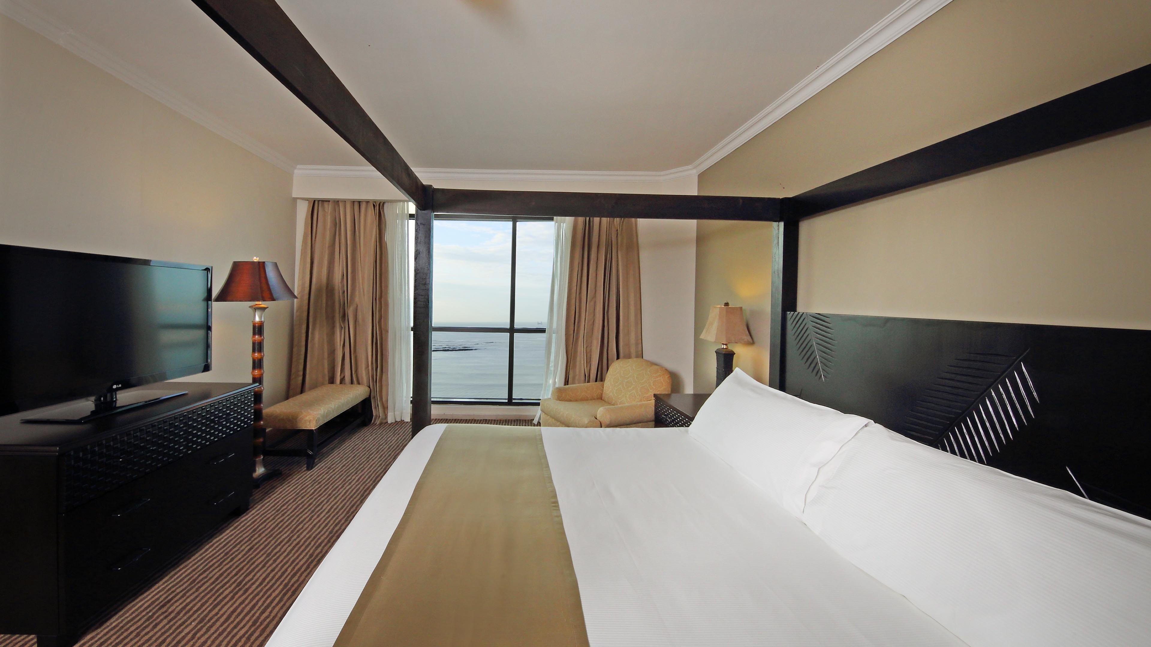 Bedroom of Suite at Hotel in Panama. Intercontinental Miramar