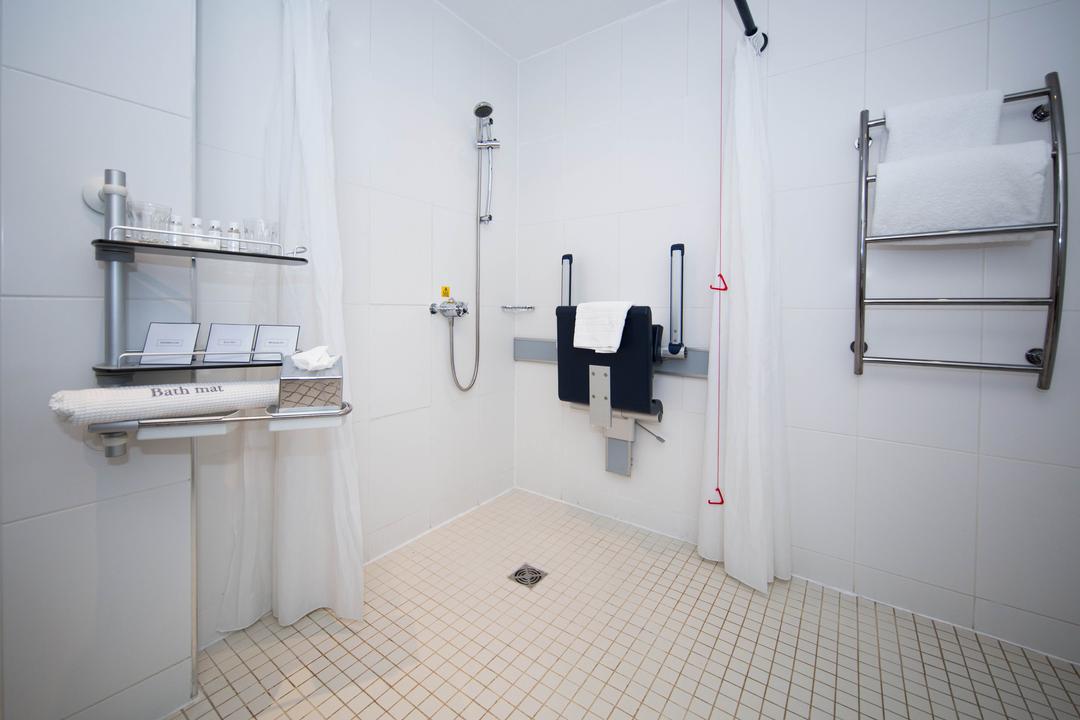 accessible wet shower room