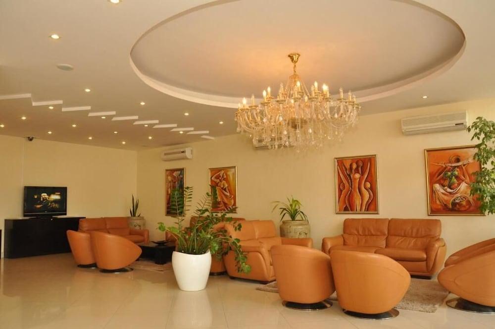 Hotel Horizonte Novo in Viana, Angola