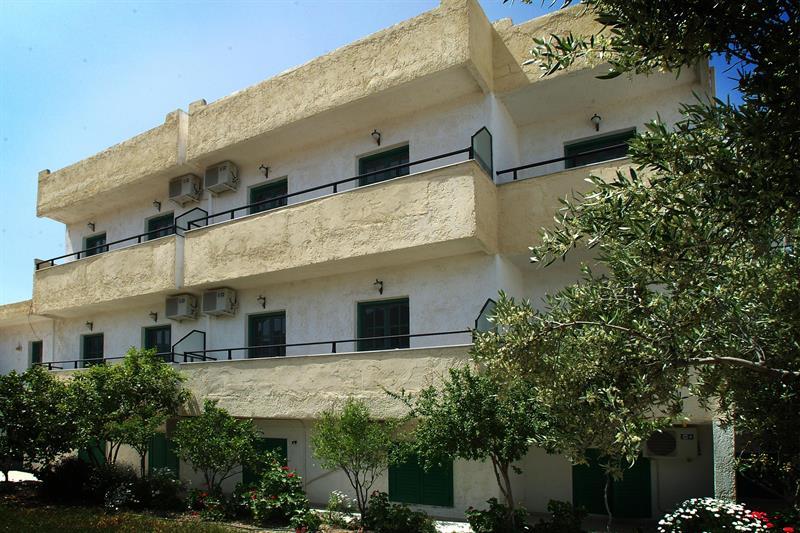 Prinos Apartments in Aghia Pelagia, Greece