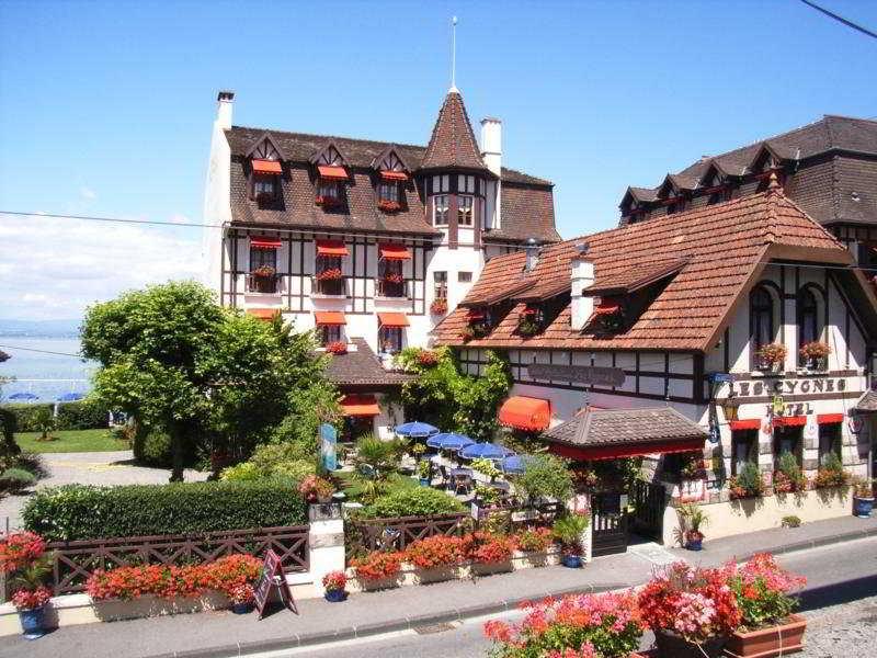 Hotel Les Cygnes in Thonon Les Bains, France