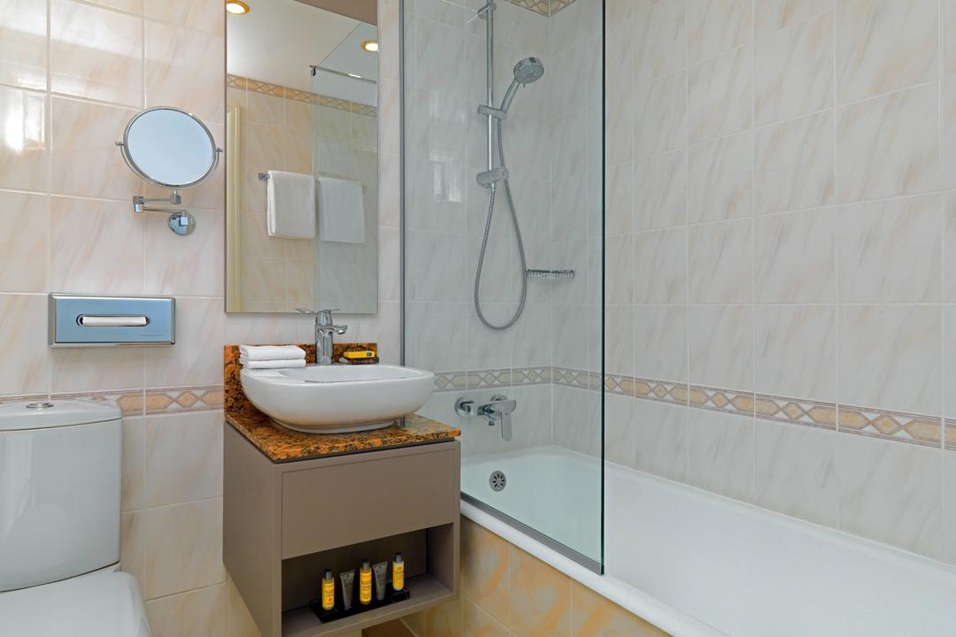 Renew yourself in our pleasantly-appointed guest bathroom.