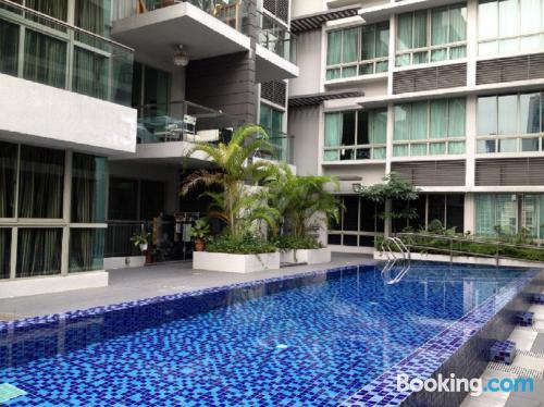 Condo Apartmt with Pool/Gym-minwalk to 3 MRT in SINGAPORE, Singapore