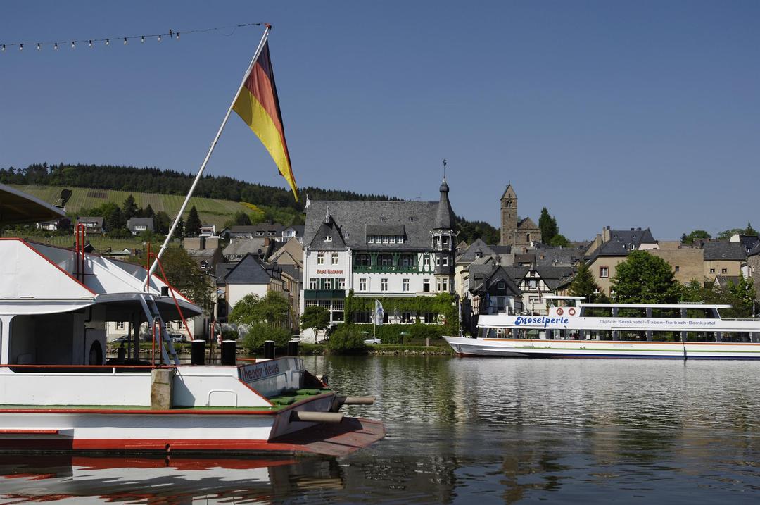 Ships on the river Moselle