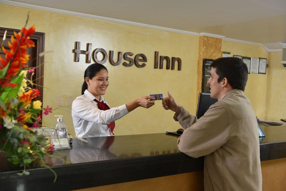 House Inn Apart Hotel in Santa Cruz, Bolivia