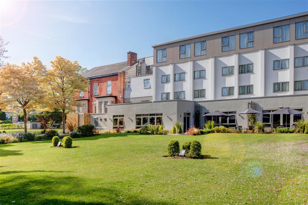 Best Western Plus Pinewood Manchester Airport-Wilmslow Hotel in MANCHESTER, United Kingdom