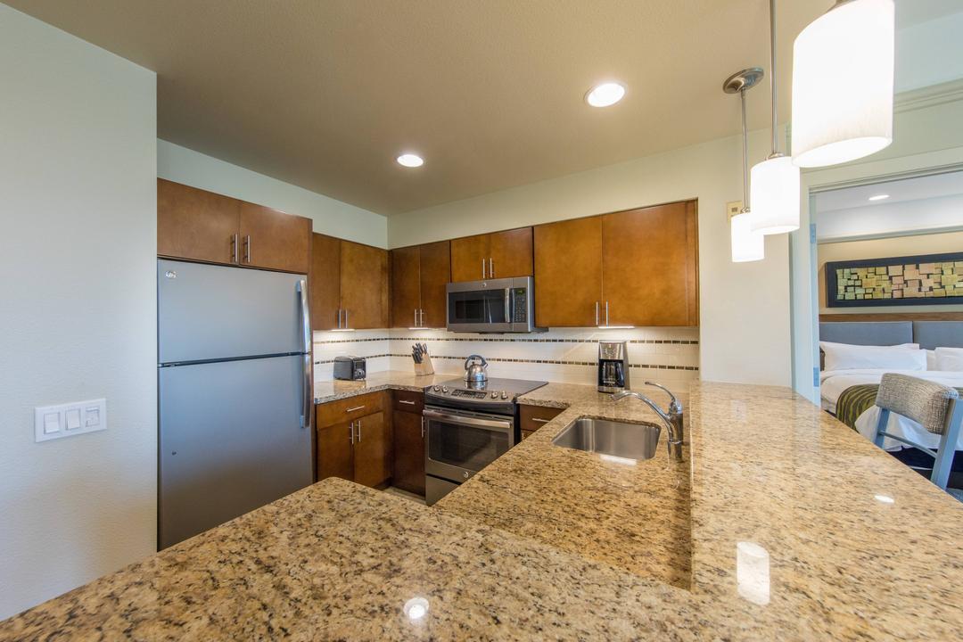 The kitchens in our villa rentals feature a full-size refrigerator, microwave, oven and dishwasher, making meals or snack preparation easy during your stay.