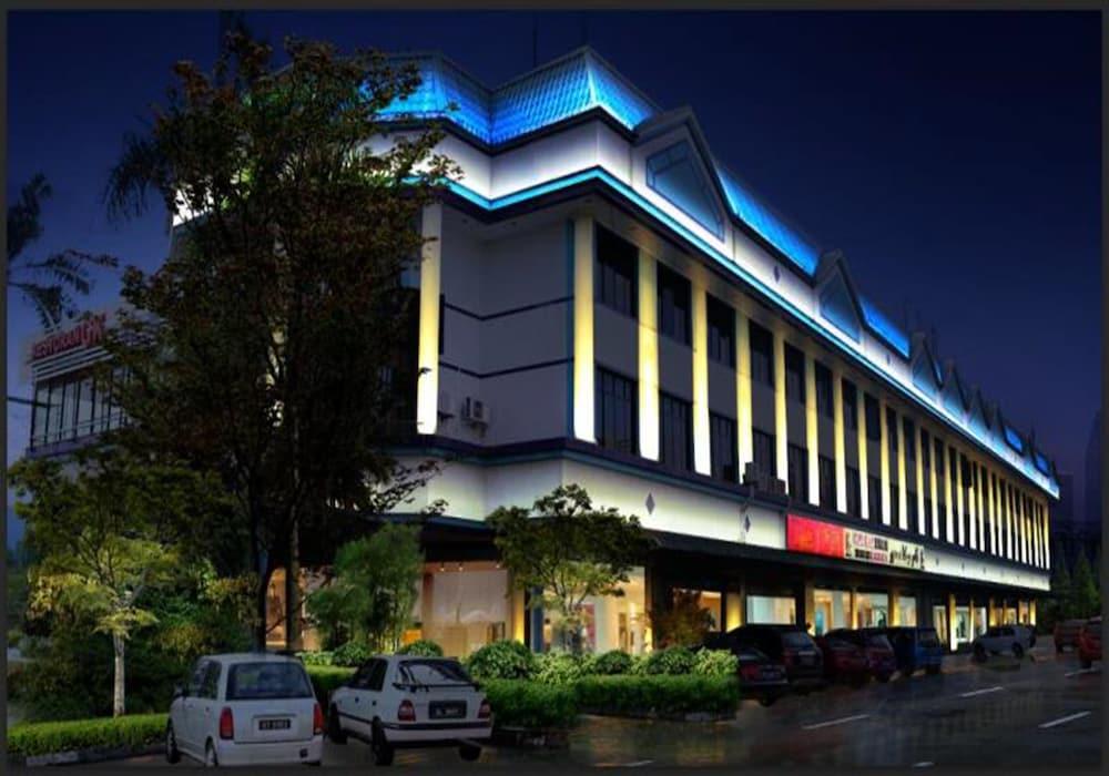 GRAND CITY HOTEL in GADONG, Brunei
