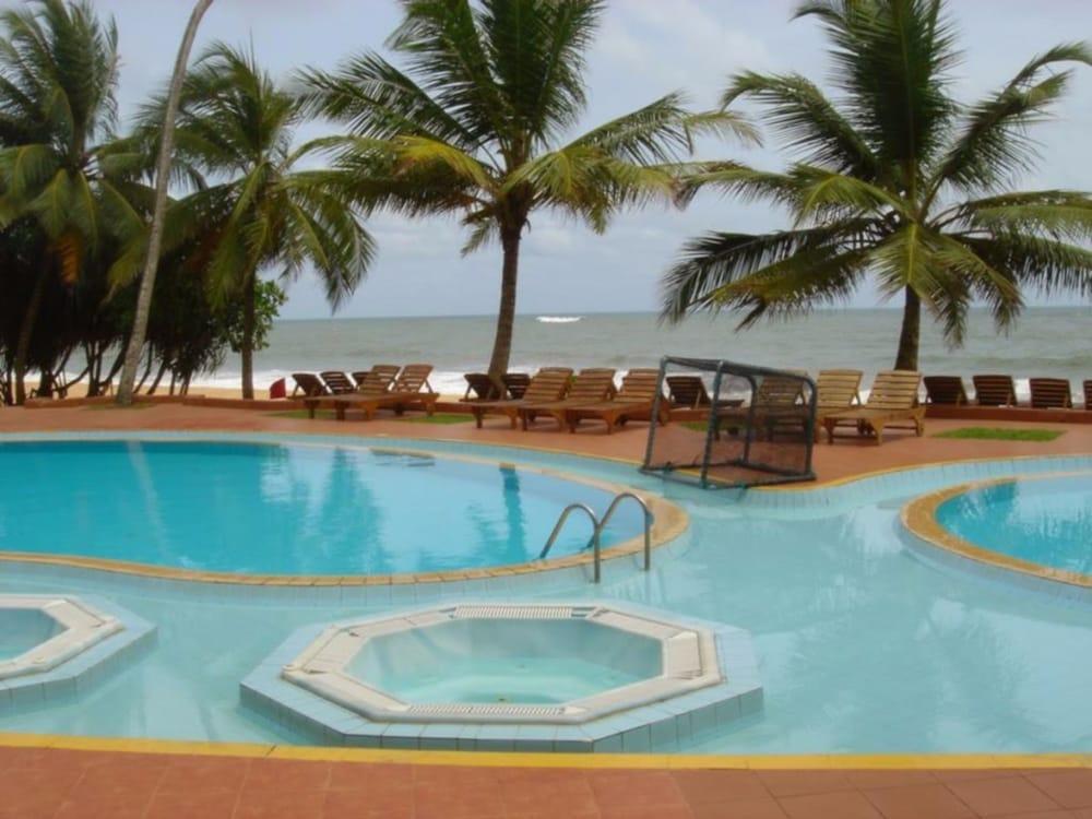 Induruwa Beach Resort in Bentota, Sri Lanka