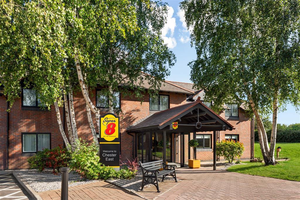 Super 8 By Wyndham Chester East in CHESHIRE, United Kingdom