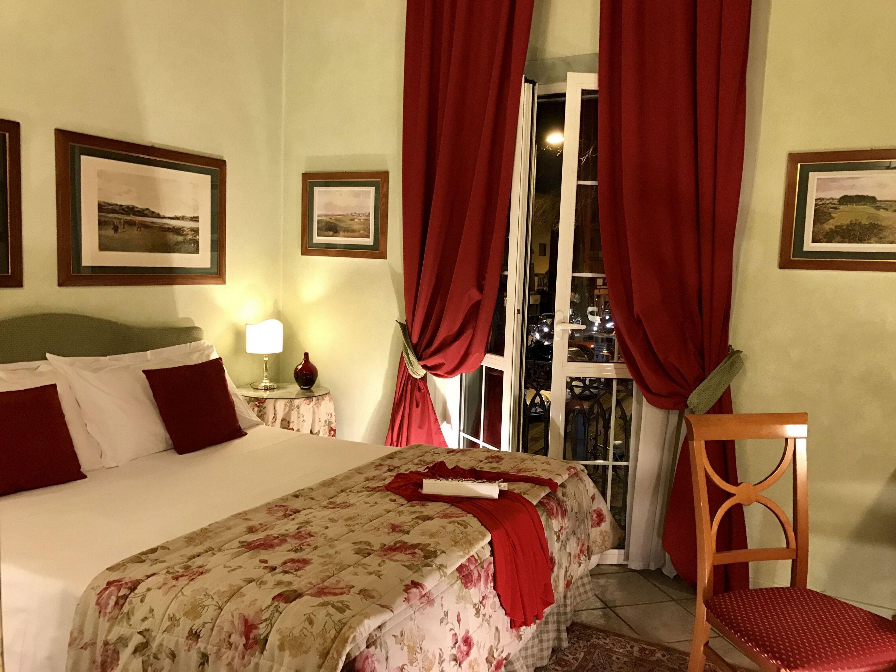 Classic Double Room is furnished with a queen-size bed or two twin beds, private bathroom, air-conditioning or heating, Smart Android TV 32 inch, minibar, electronic safe, direct dial phone, Wi-Fi. The bathroom is furnished with shower, make-up mirror and hair-drier.