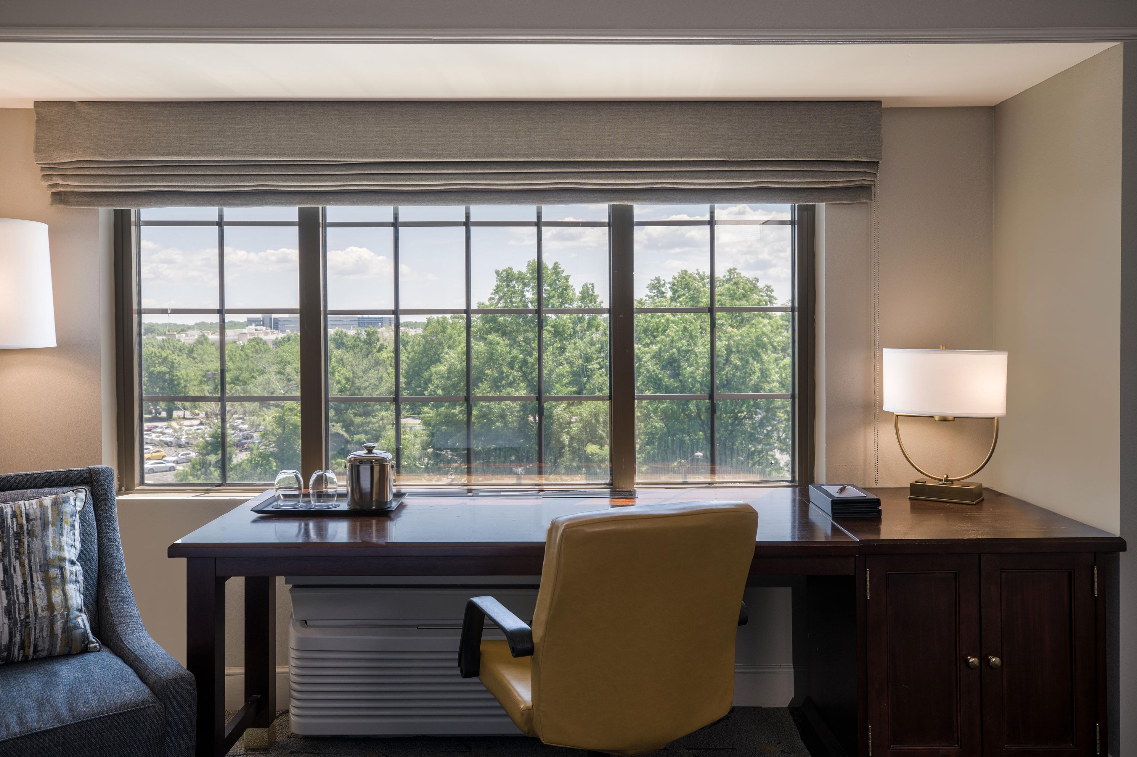 Gaze out the window of your guest room at the scenic landscape of Linthicum Heights from the comfort of our well-appointed accommodations.