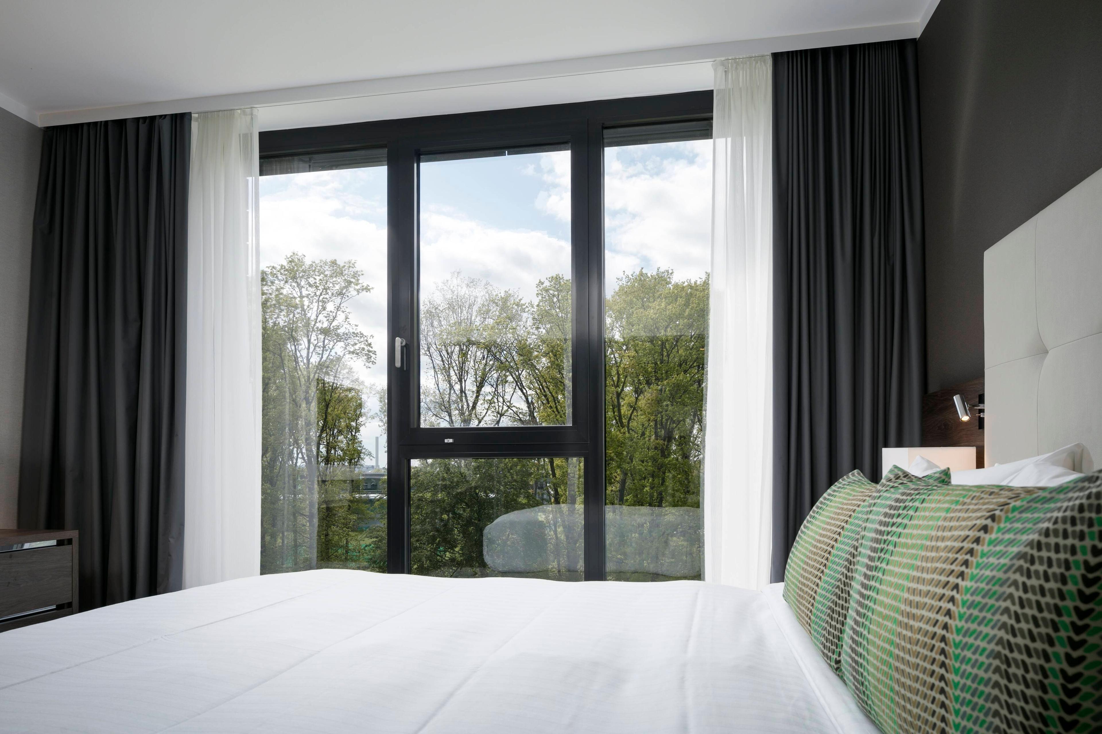 Our park view rooms have nice view into the Allerpark and to the BadeLand, also available with connecting doors for more space during your stay.