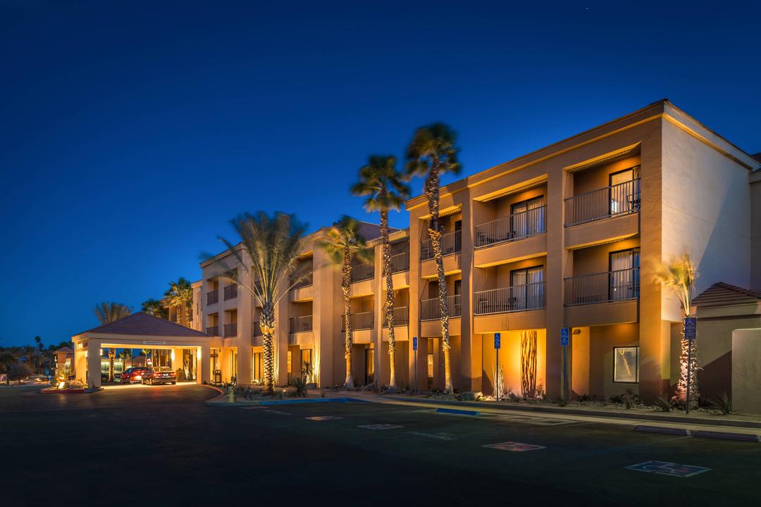 Looking for night life? Look no further. Local bars, clubs, and night life locations are only a short drive away in Downtown Palm Springs.