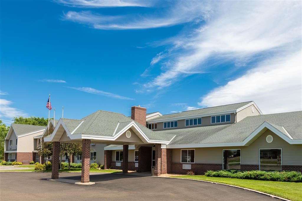 Surestay Plus Hotel By Bw Litchfield in Litchfield, United States Of America