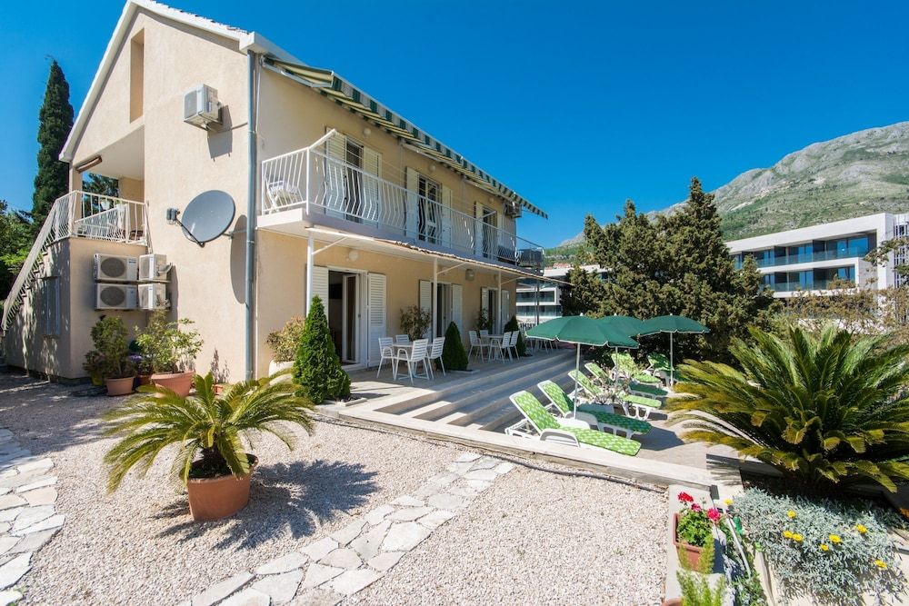 Apartments &amp; Rooms Jokovic in ZUPA DUBROVACKA, Croatia