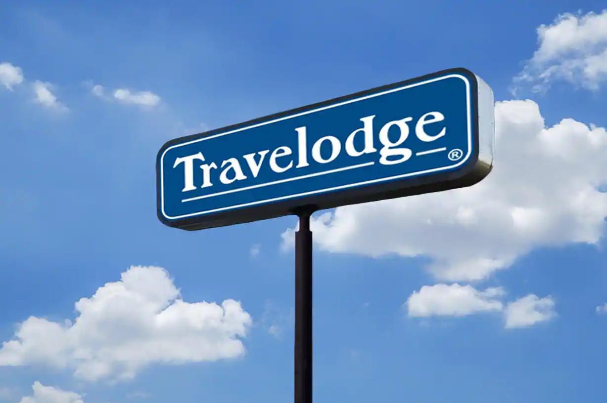 Travelodge By Wyndham Redwood Falls in Redwood Falls, United States Of America
