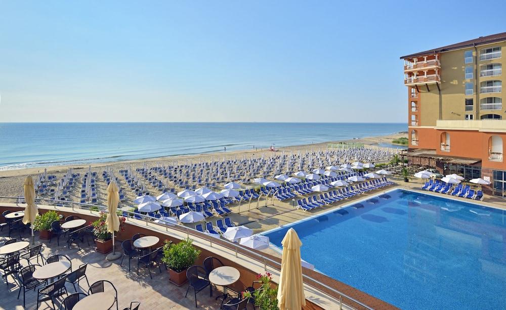 Sol Luna Bay Resort - All Inclusive in Obzor, Bulgaria