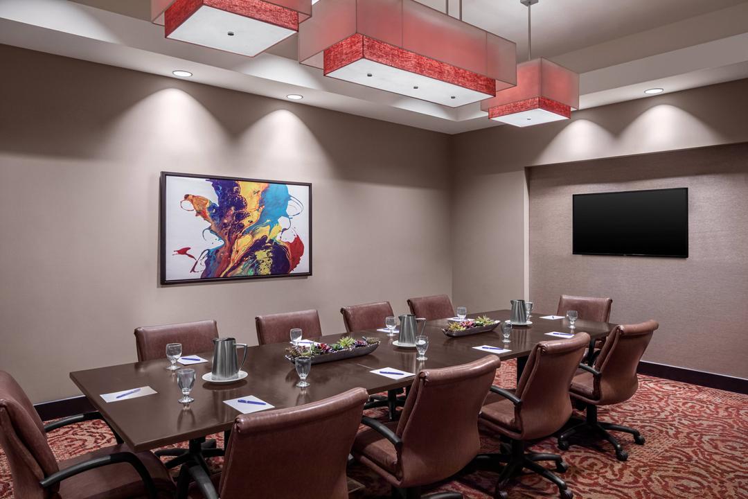 Boardroom meeting to accommodate all needs throughout our facility. California board room seat 10 comfortably with our executive leather seating.