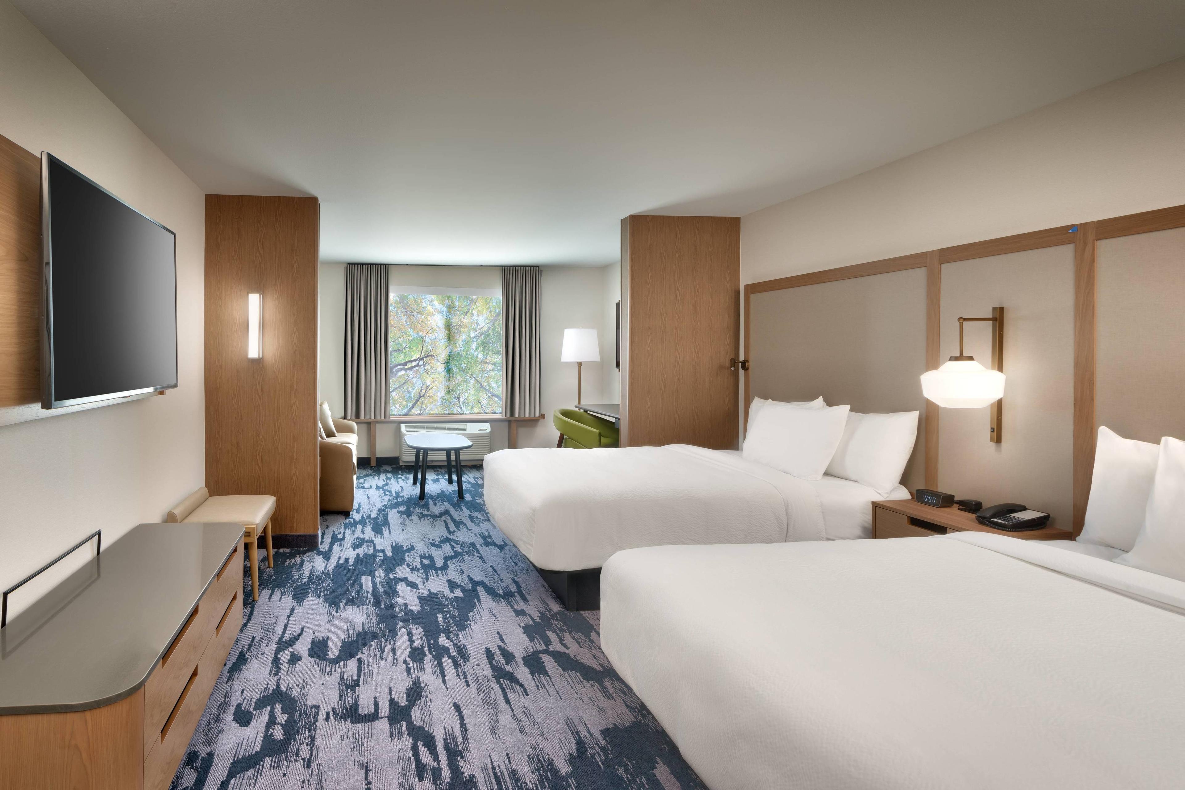 Rest and relax in our rooms featuring separate living and sleeping areas. Suites can accommodate your entire travel party thanks to our comfortable pullout sofas.