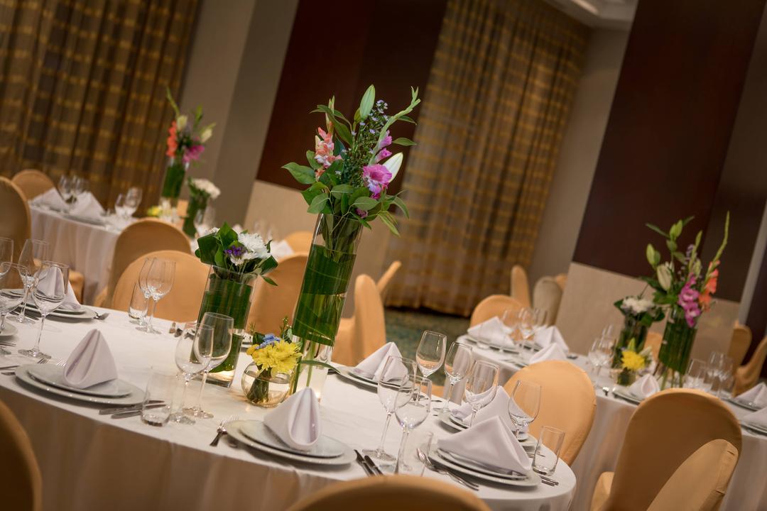 Individual setup, excellent catering and perfect decorations make for memorable social events and weddings in Atyrau.