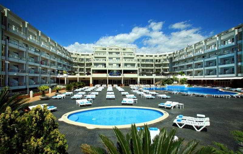 Aqua Hotel Aquamarina & Spa in Santa Susanna, Spain