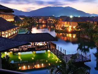 Yalong Bay Villas & Spa in Wanning, China