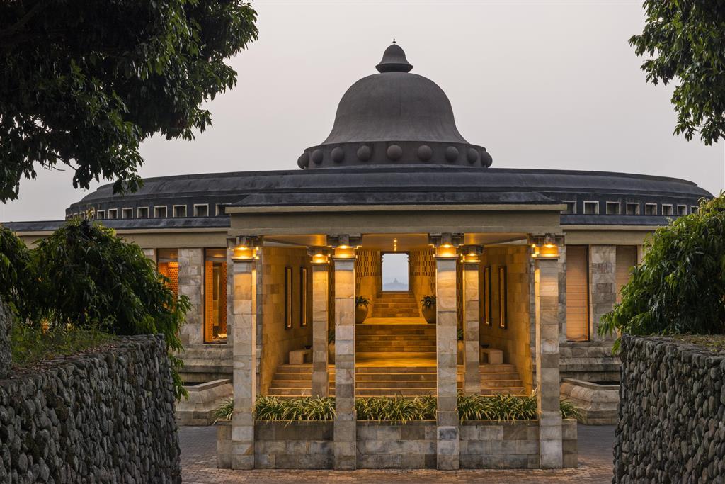 Amanjiwo, Borobudur, Indonesia - Entrance