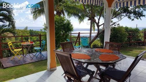 Maison de 2 chambres a Vieux Habitants avec magnifique vue sur la mer jardin clos et WiFi a 2 km de la plage in VIEUX-HABITANTS, Guadeloupe