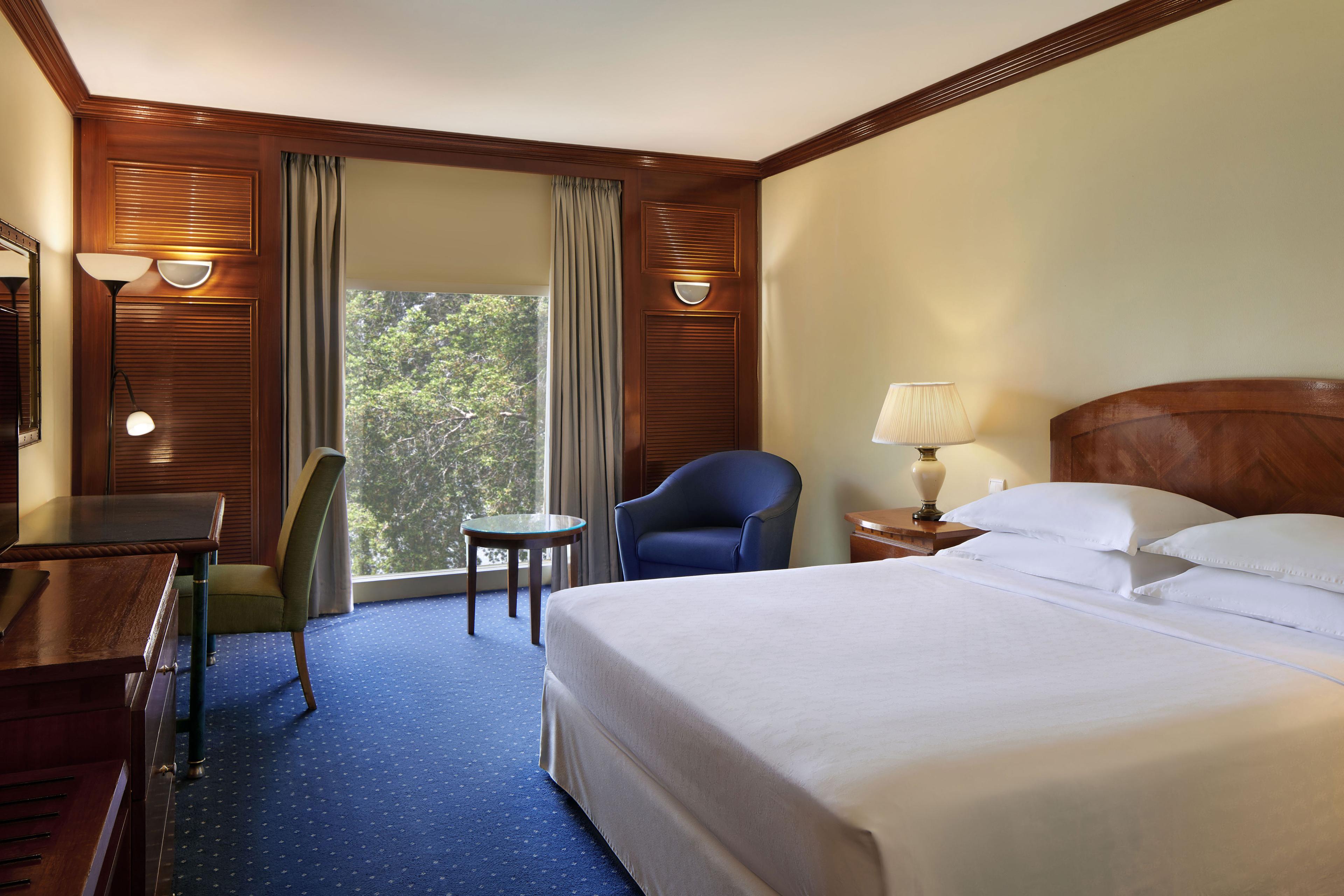 Our guest rooms are the perfect choice for both business and leisure travelers