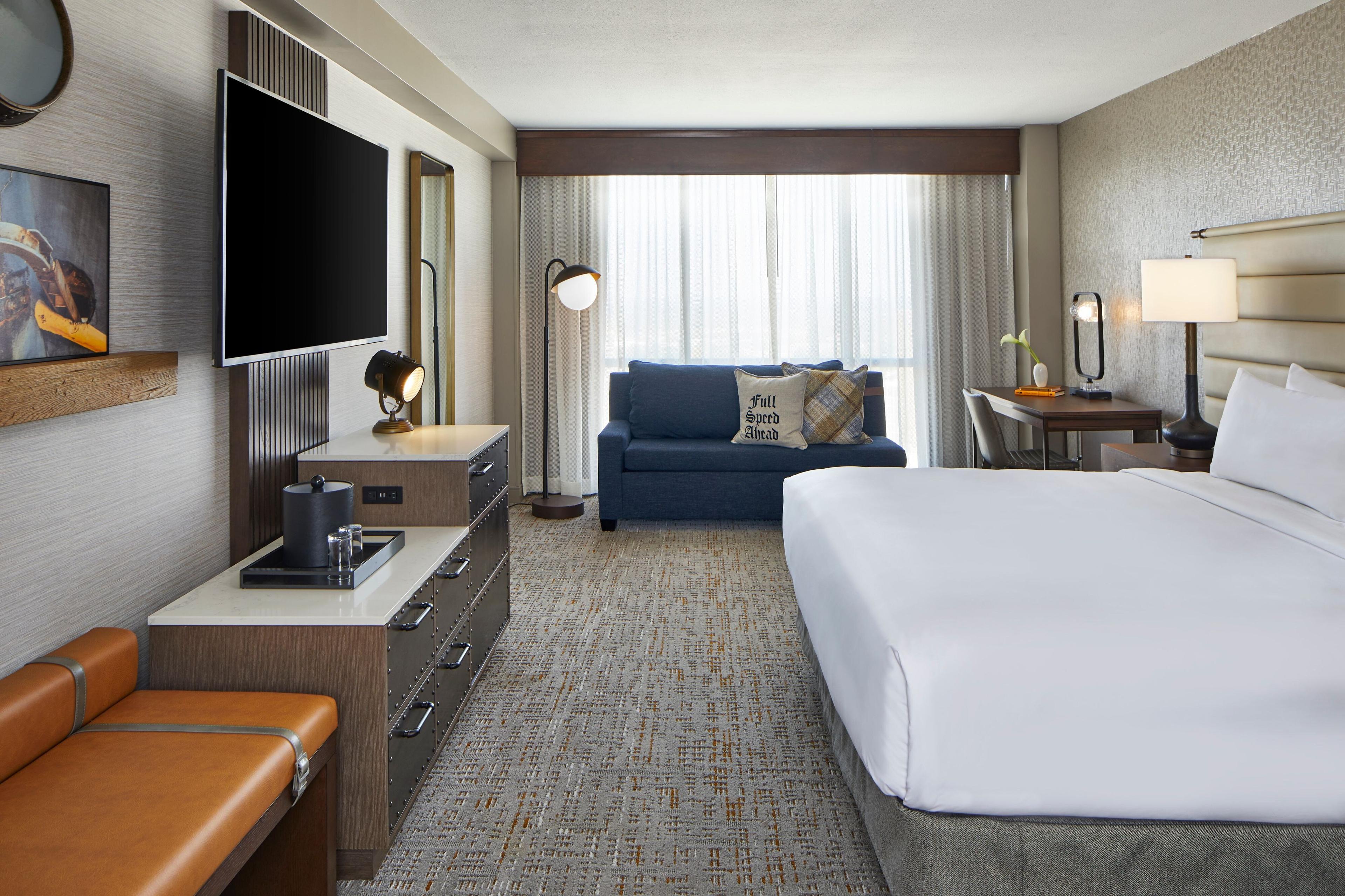 From the plush bedding to the thoughtful amenities, our king rooms are designed to pamper you during your stay.