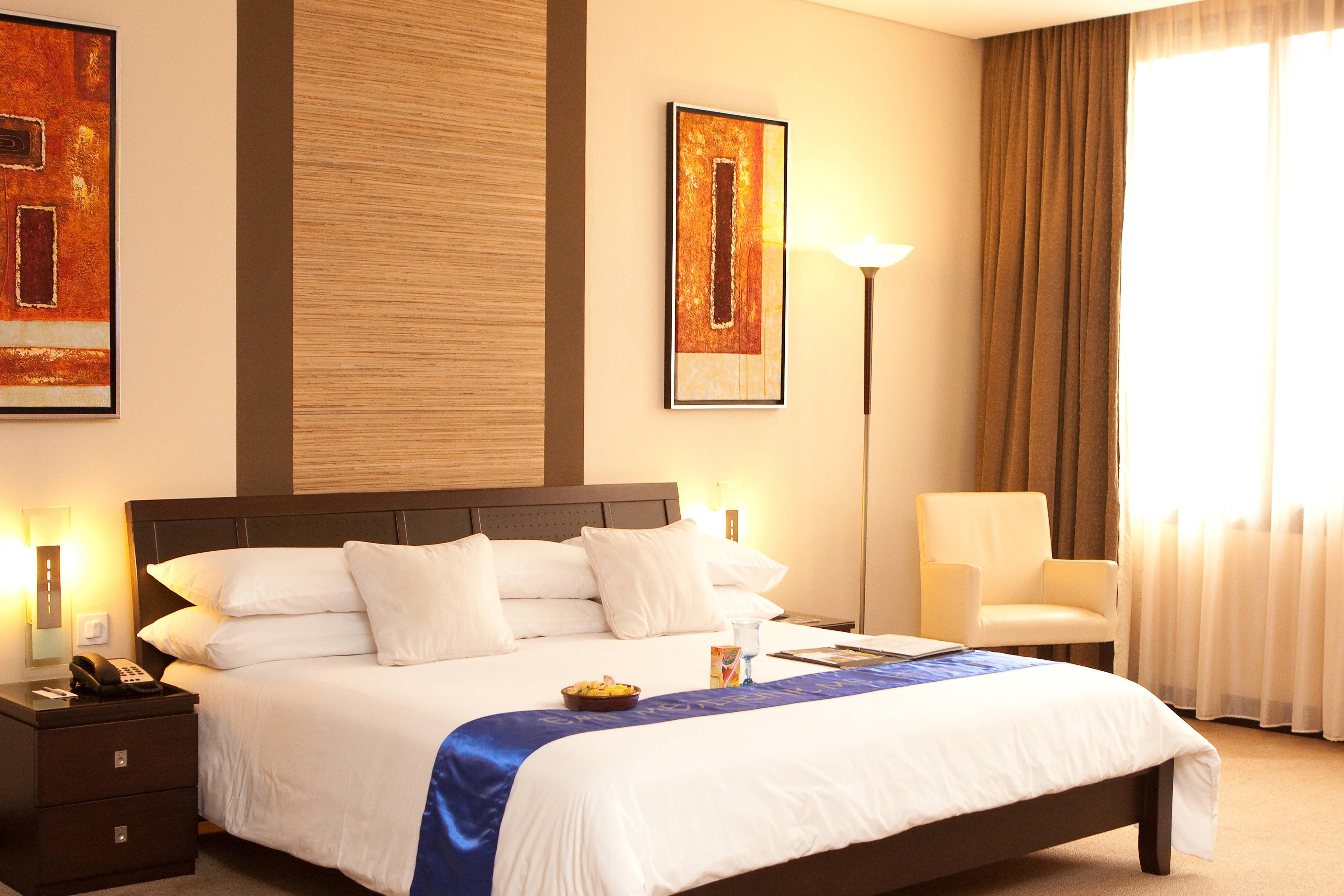 Choose from our 59 hotel rooms and 11 suites, all ideal for business or leisure travel in Kampala.